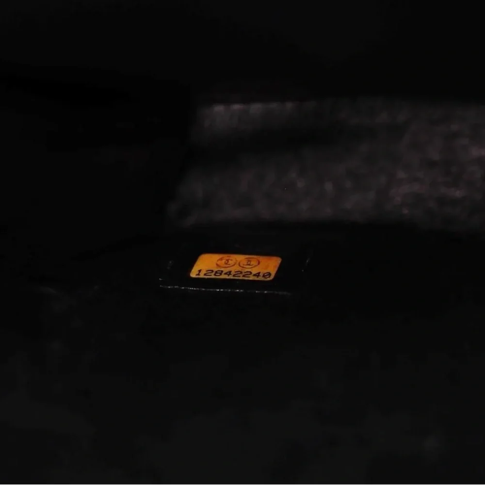 Chanel Black/White Bag - Picture 5 of 7